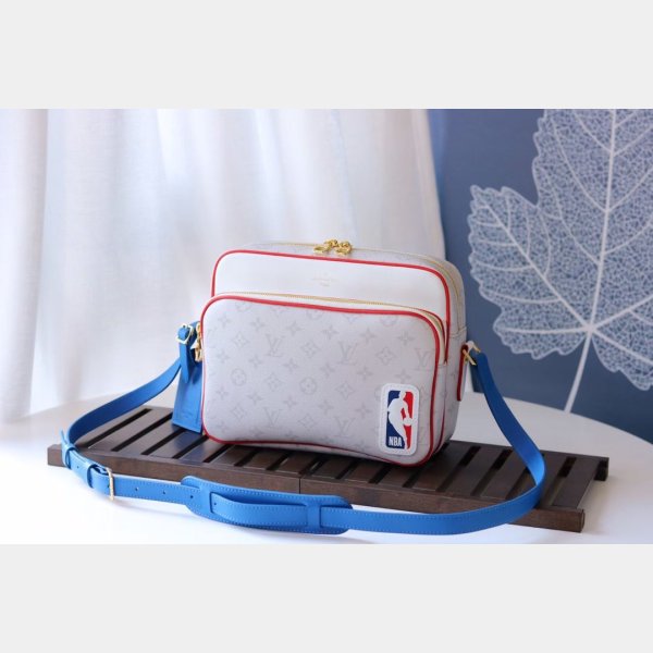 Mochila Louis Vuitton NBA Edição Limitada